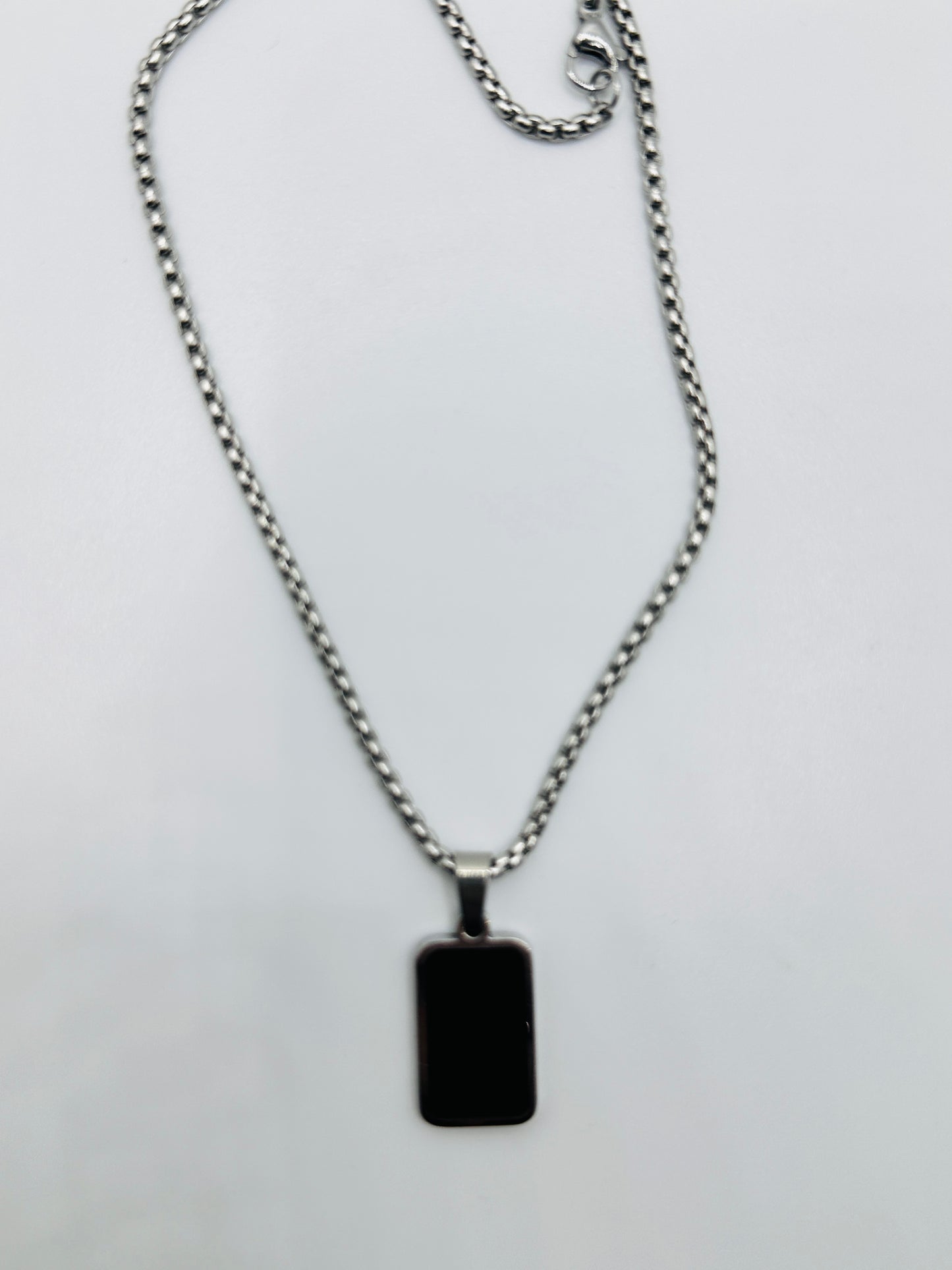 Men’s Black Rectangle Pendant Necklace